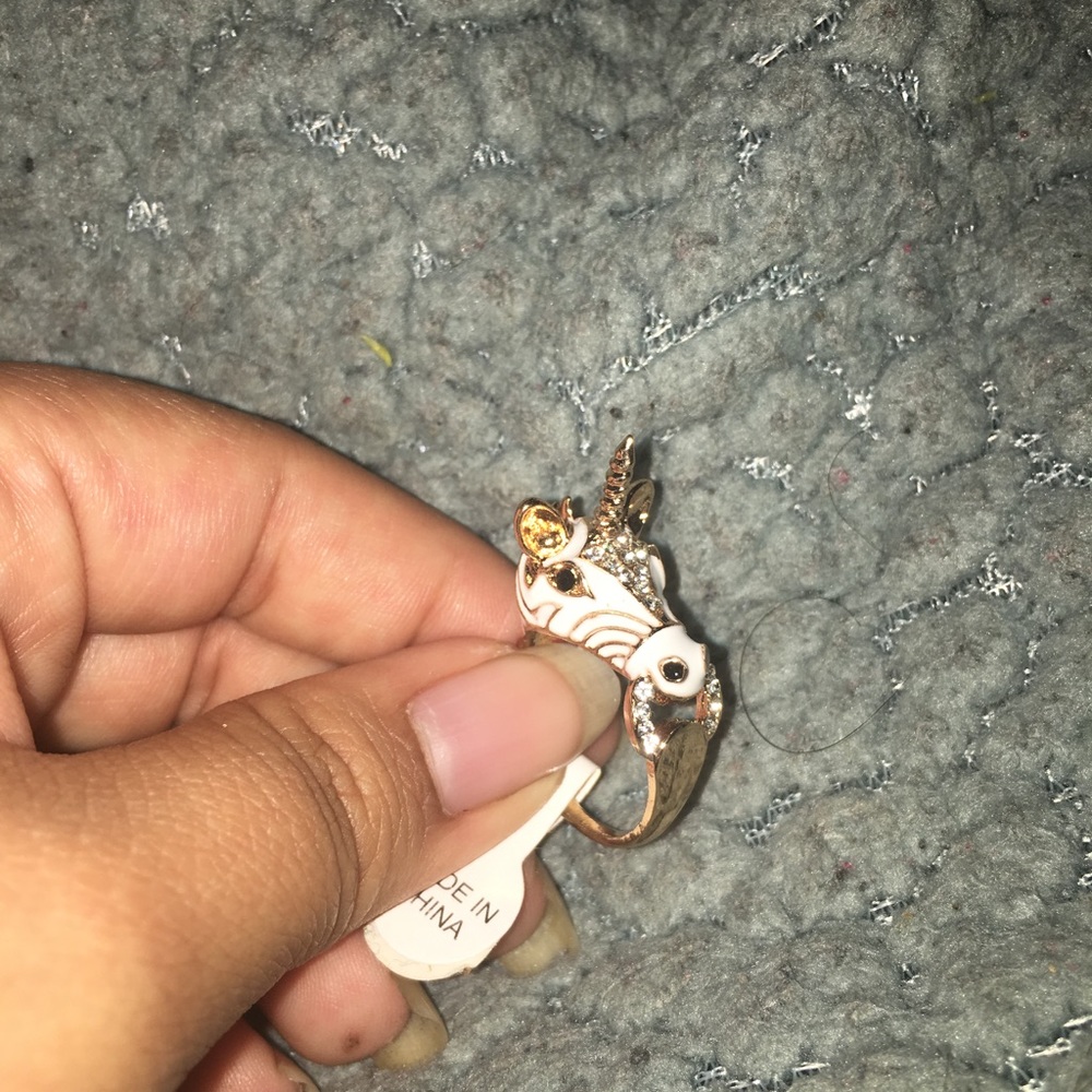 🌺3 for $15🌺 White and Gold Unicorn Ring